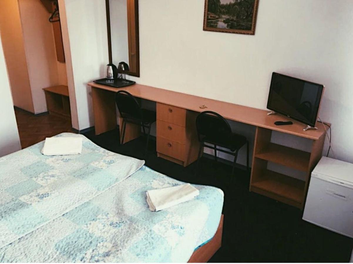 Turist Hotel Karagandy Cameră foto