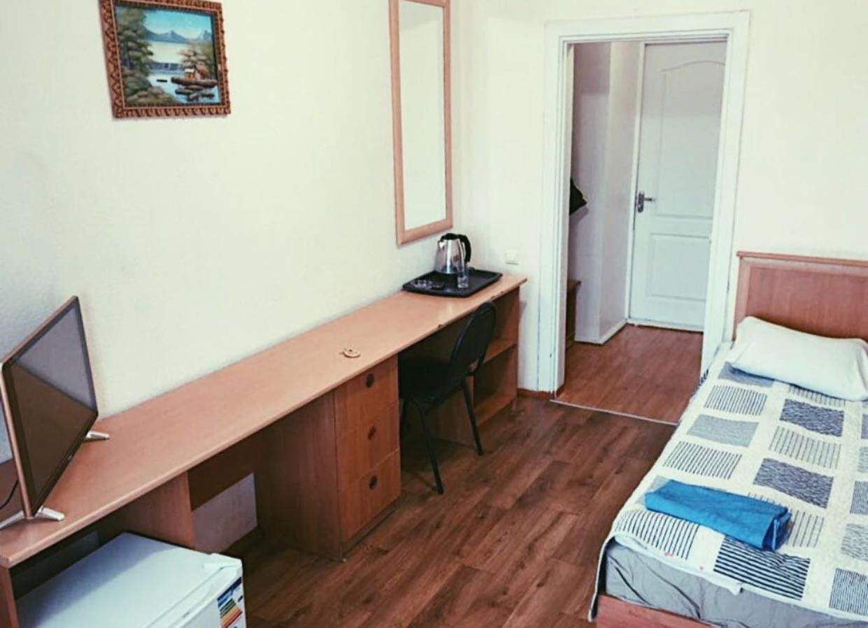 Turist Hotel Karagandy Cameră foto